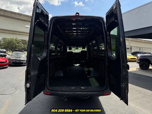 Used 2020 Mercedes-Benz Sprinter 3500 image 26