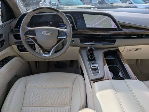 Used 2024 Cadillac Escalade Sport Platinum w/ LPO, ONYX Package AWD/4WD image 22