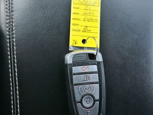 Used 2021 Ford Explorer XLT w/ Equipment Group 202A image 40
