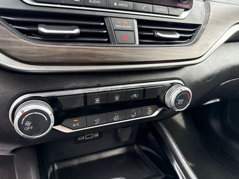 Used 2024 Nissan Altima 2.5 SV image 27