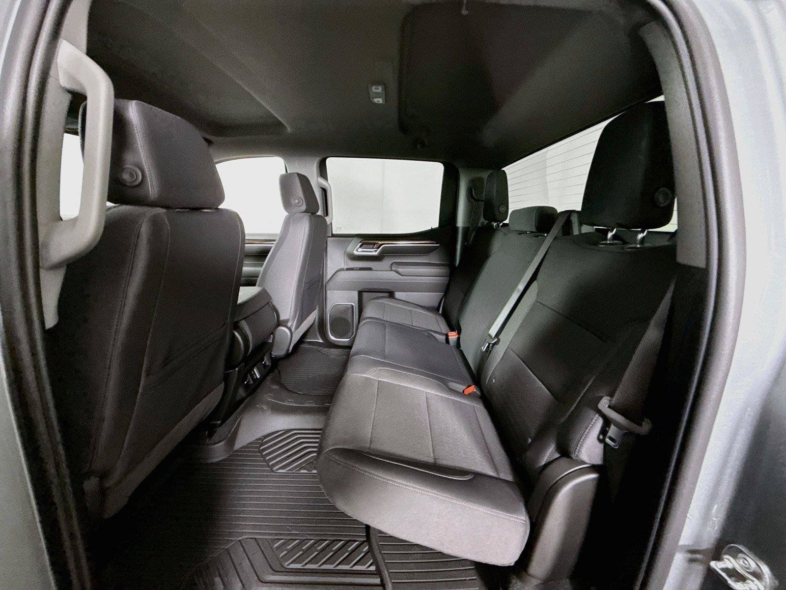 New 2026 Chevrolet Silverado 1500 RST AWD/4WD image 17