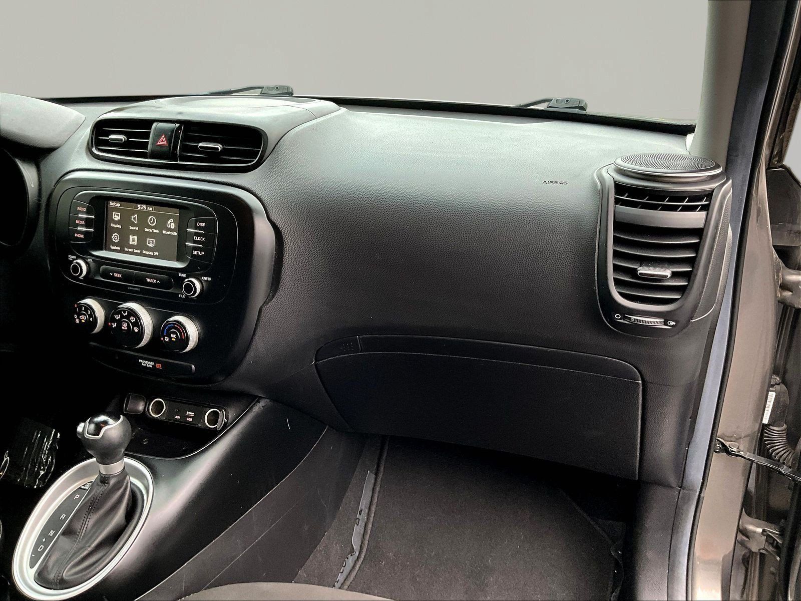 Used 2019 Kia Soul FWD image 25