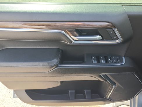 Used 2024 Chevrolet Silverado 1500 LT w/ Z71 Off-Road Package image 14