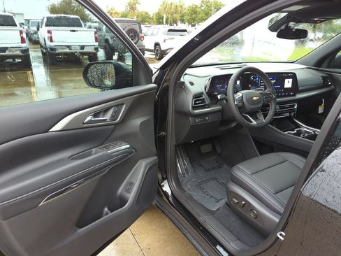 New 2026 Chevrolet Traverse LT FWD image 7