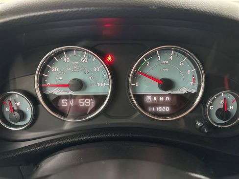 Used 2014 Jeep Wrangler Unlimited Sahara AWD/4WD image 41