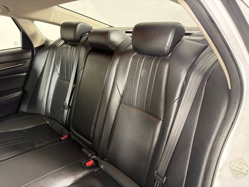 Used 2019 Honda Accord EX-L image 19