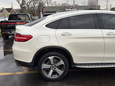 Used 2018 Mercedes-Benz GLC 300 4MATIC Coupe image 13
