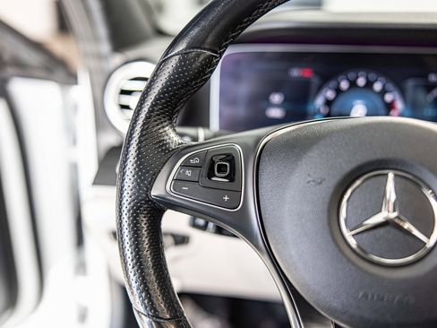 Used 2018 Mercedes-Benz E 400 E 400 image 25