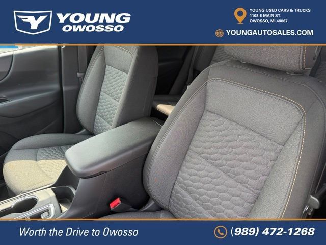 Used 2020 Chevrolet Equinox LT w/ Driver Convenience Package FWD image 19