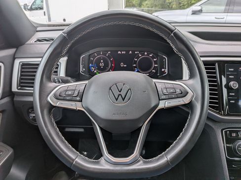 Used 2022 Volkswagen Atlas Cross Sport SE AWD/4WD image 16