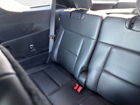 Used 2025 Ford Explorer ST-Line w/ Premium Package image 14