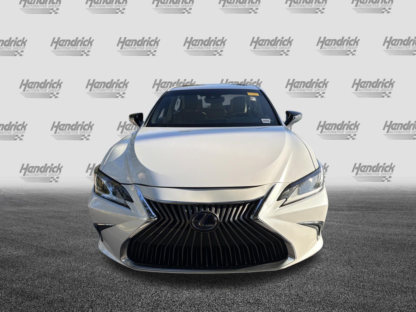 Certified 2020 Lexus ES 300h w/ Premium Package FWD image 3
