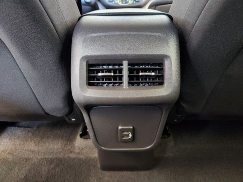 Certified 2024 Chevrolet Equinox LT FWD image 33