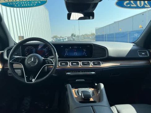 Certified 2025 Mercedes-Benz GLE 450 4MATIC image 13