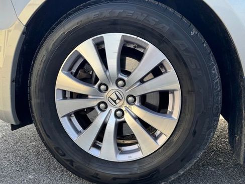 Used 2015 Honda Odyssey EX-L image 35