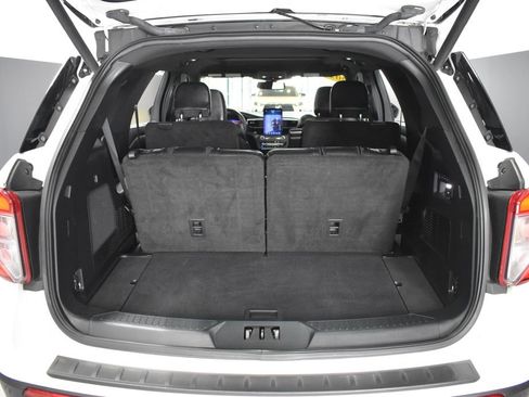 Used 2020 Ford Explorer ST w/ Premium Technology Package AWD/4WD image 38