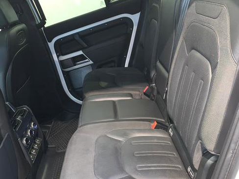 Used 2020 Land Rover Defender 110 S image 43
