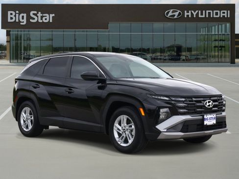 Used 2026 Hyundai Tucson SE FWD image 6