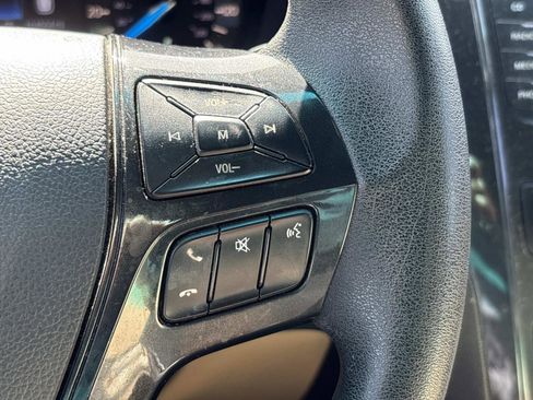 Used 2016 Ford Explorer FWD image 19