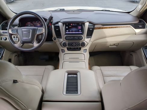 Used 2015 GMC Yukon Denali w/ Premium Package image 29