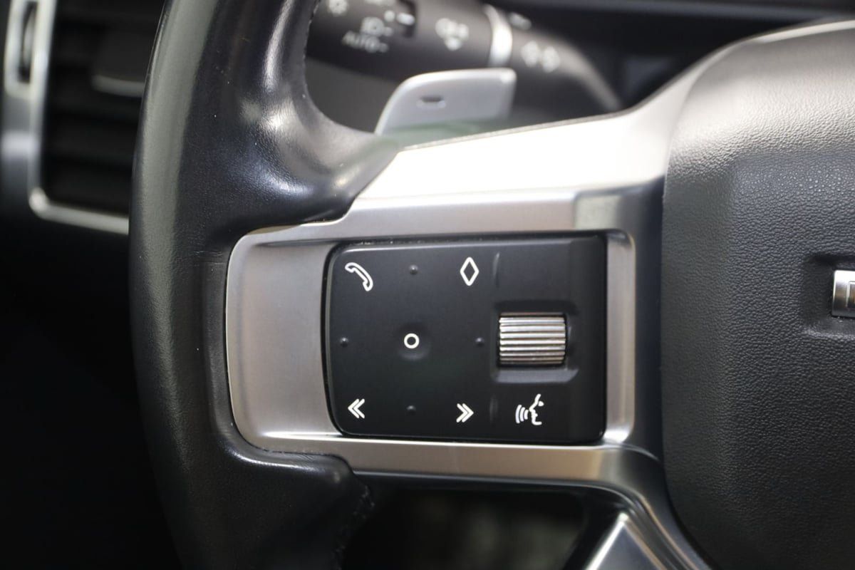 Used 2023 Land Rover Discovery S R-Dynamic AWD/4WD image 37