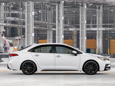 New 2026 Toyota Corolla SE FWD image 12