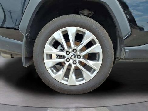 Used 2024 Toyota RAV4 XLE Premium FWD image 19