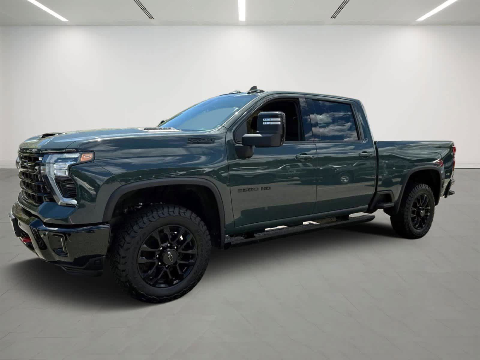 Used 2025 Chevrolet Silverado 2500 LTZ w/ LTZ Plus Package AWD/4WD image 1