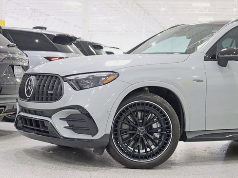 Used 2025 Mercedes-Benz GLC 43 AMG 4MATIC image 3
