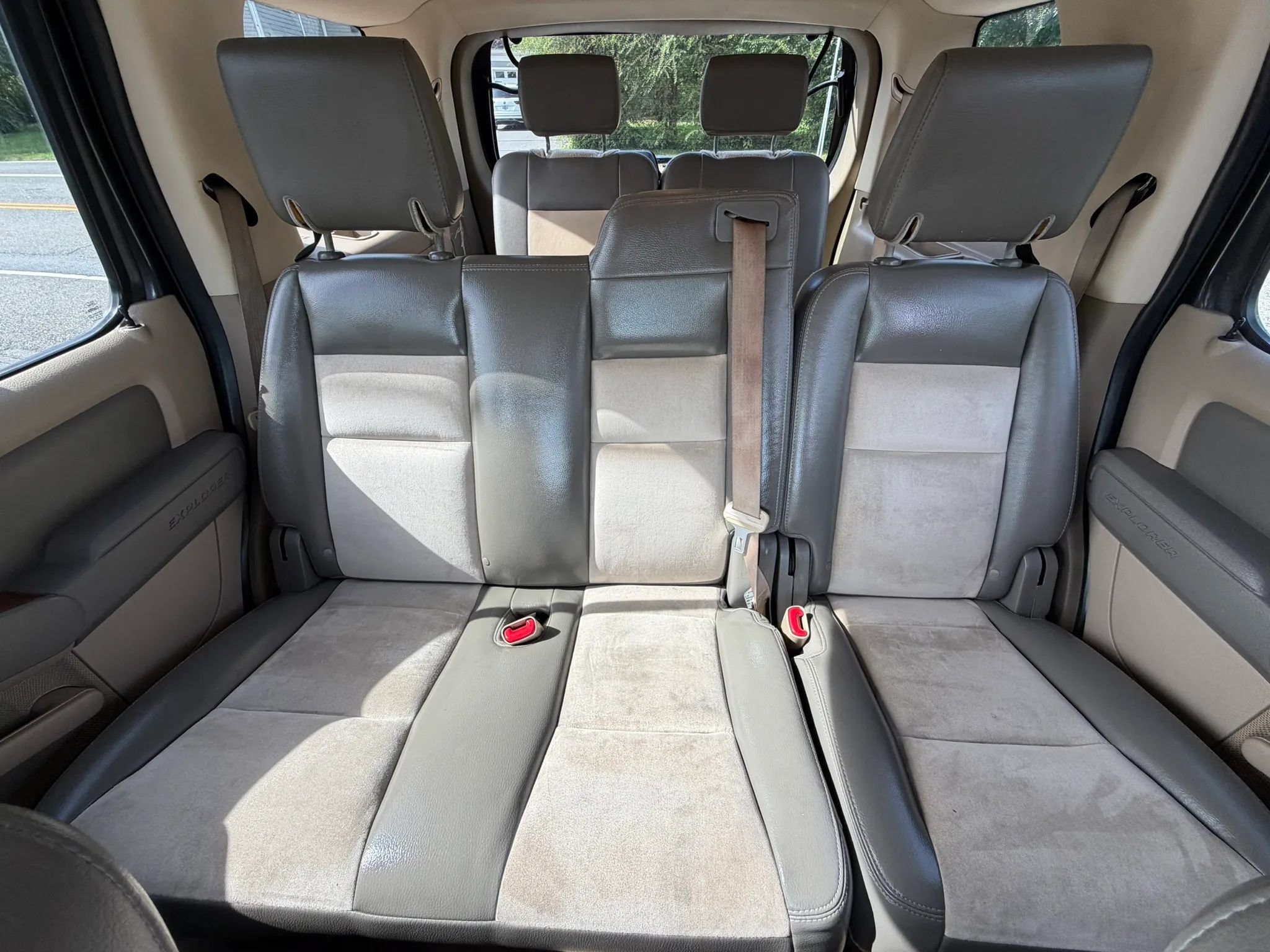 Used 2007 Ford Explorer Eddie Bauer AWD/4WD image 17