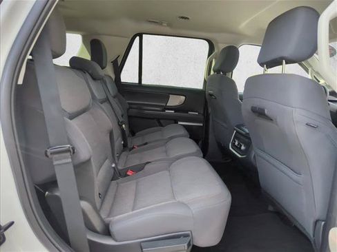Used 2025 Ford Expedition Active RWD image 23