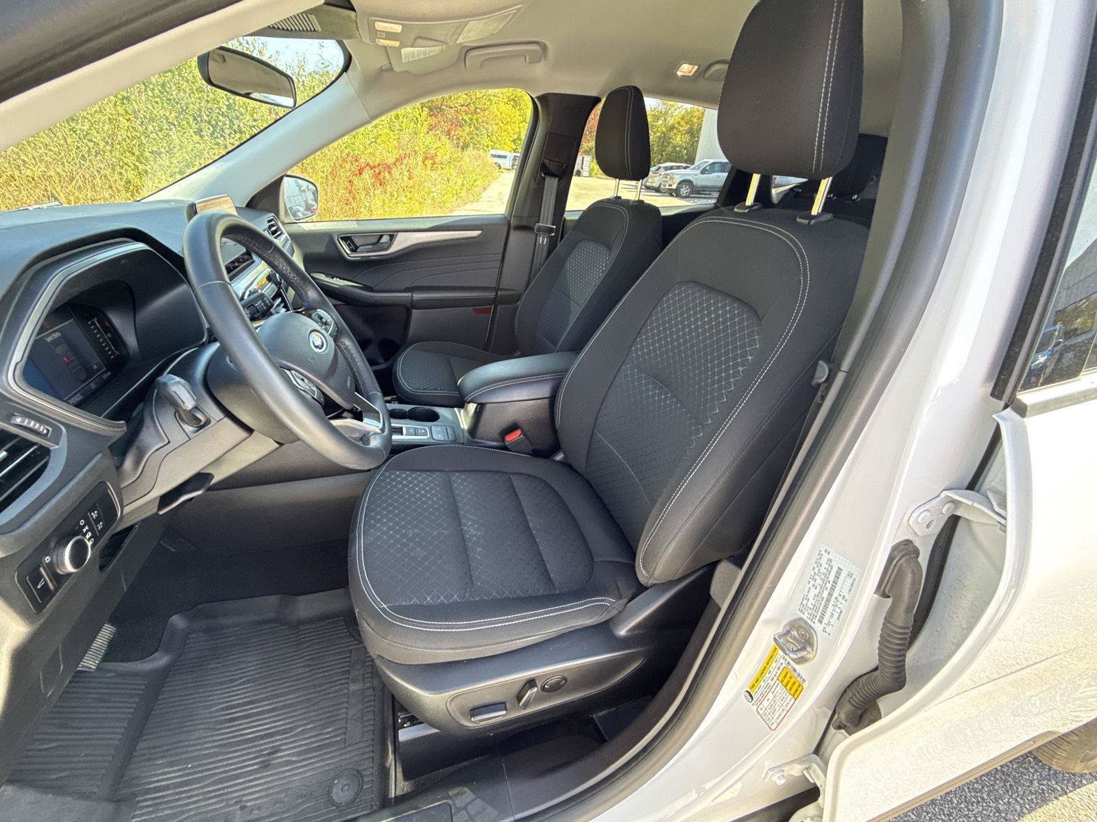 Used 2023 Ford Escape Active AWD/4WD image 9