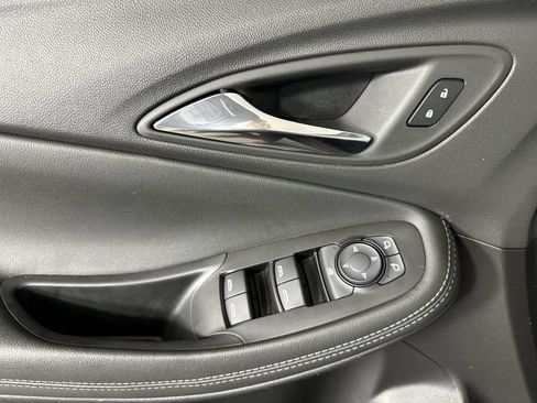 Used 2023 Buick Encore GX Preferred w/ Cold Weather Comfort Package FWD image 25