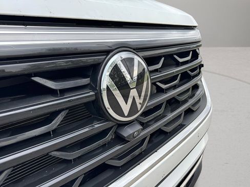 Used 2024 Volkswagen Atlas SEL Premium R-Line AWD/4WD image 14