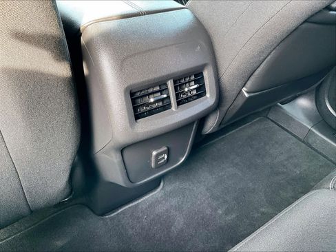 Used 2022 GMC Terrain SLE w/ Driver Convenience Package image 28