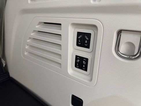 New 2026 Buick Enclave Avenir w/ Super Cruise Package image 37