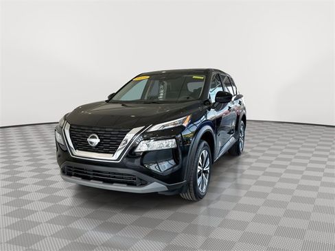 Used 2023 Nissan Rogue SV image 5