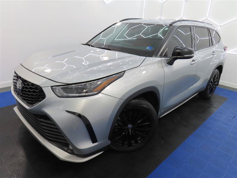 Used 2024 Toyota Highlander XSE FWD image 4