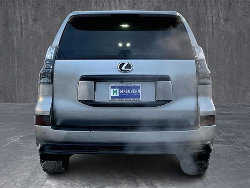 Used 2020 Lexus GX 460 Premium image 5