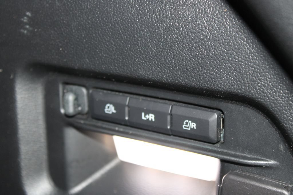 Used 2021 Ford Explorer ST w/ Equipment Group 401A AWD/4WD image 32