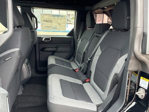 New 2026 Ford Bronco 4-Door AWD/4WD image 19