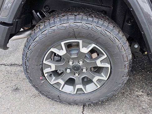 New 2026 Jeep Wrangler Unlimited Sahara AWD/4WD image 5