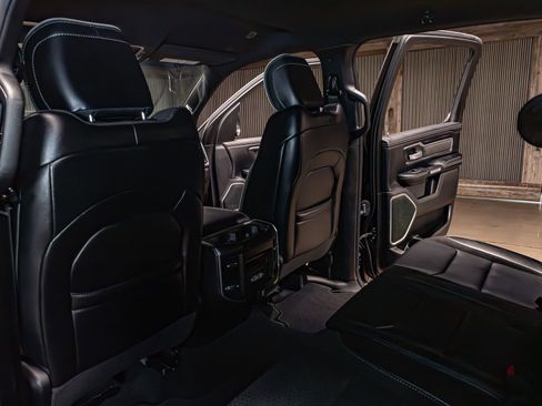 Used 2023 RAM 1500 Laramie image 24