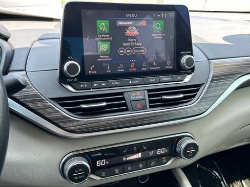 Used 2019 Nissan Altima 2.5 SL FWD image 11