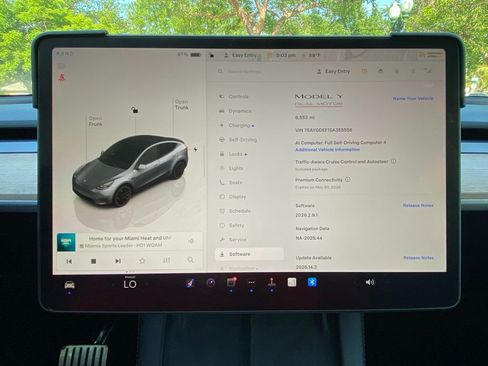 Used 2025 Tesla Model Y Performance AWD/4WD image 23