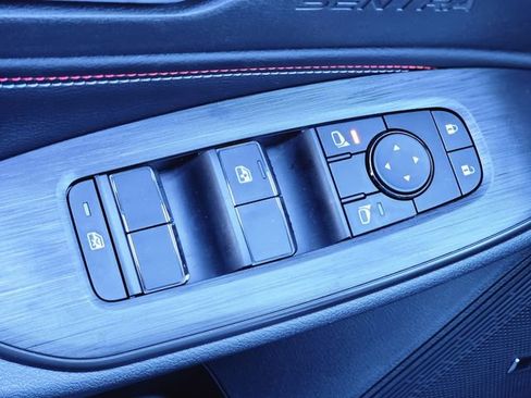 New 2026 Nissan Sentra SR w/ SR Premium Package FWD image 20