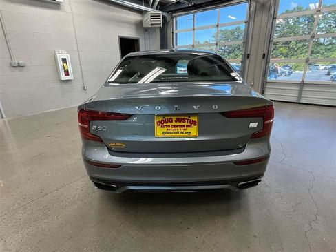 Used 2021 Volvo S60 T8 R-Design AWD/4WD image 4