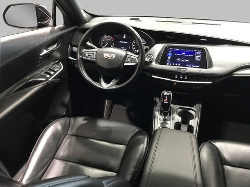 Used 2020 Cadillac XT4 Premium Luxury AWD/4WD image 6