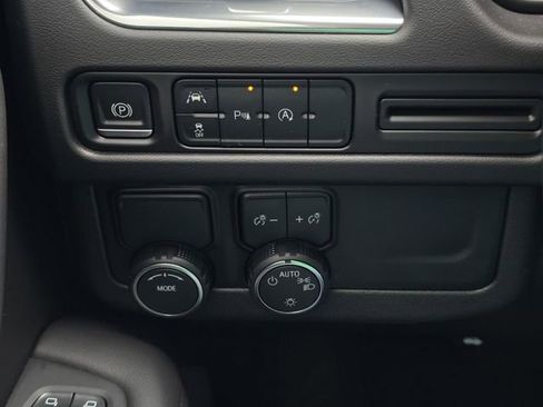 Used 2023 Chevrolet Tahoe RST RWD image 18