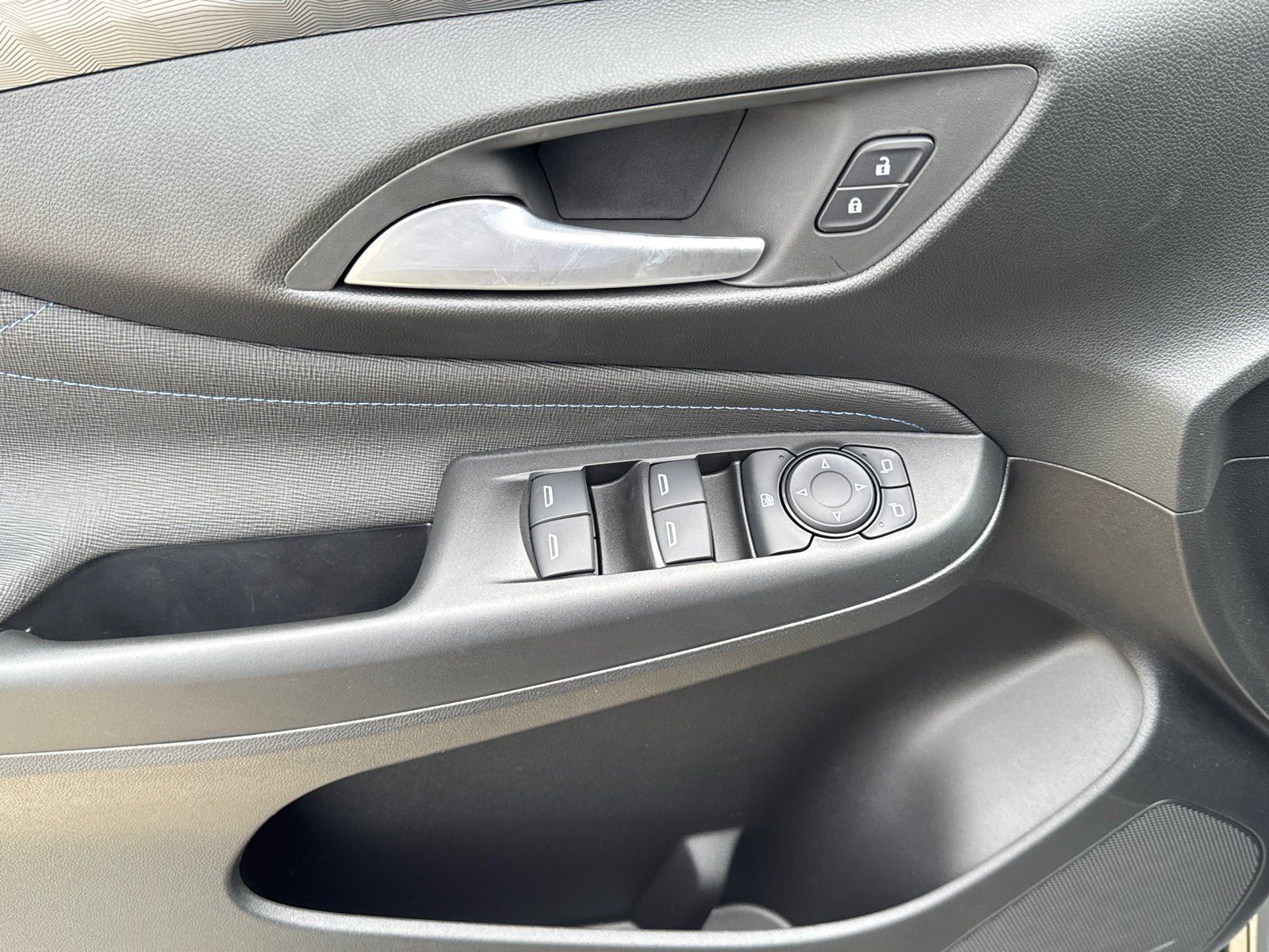 Used 2026 Buick Envista Sport Touring w/ Convenience I Package FWD image 29